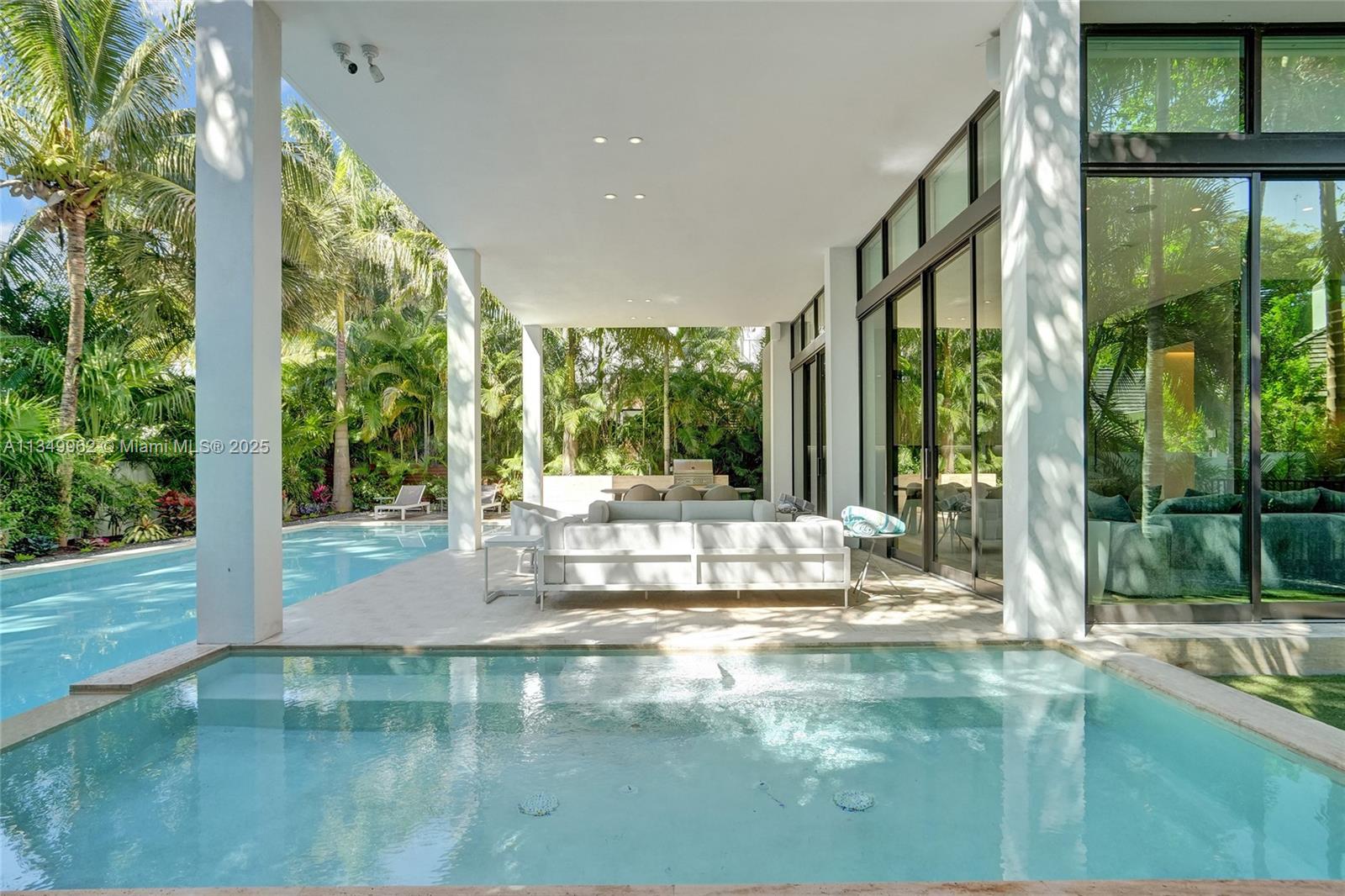 GOLDEN BEACH SEC C - Residential