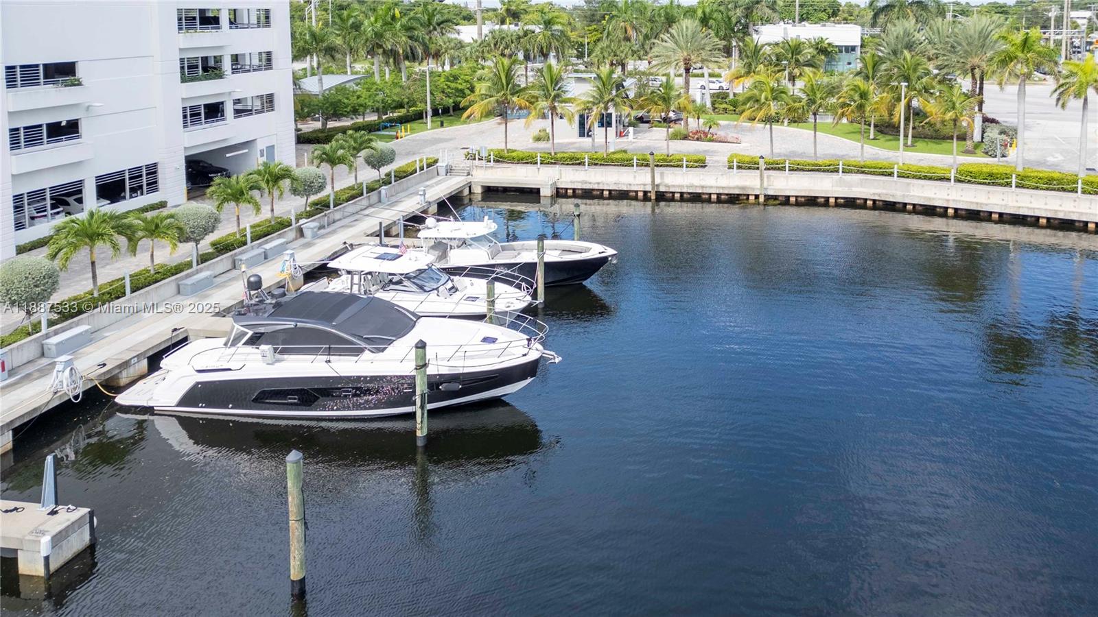 MARINA PALMS RESIDENCES - Residential
