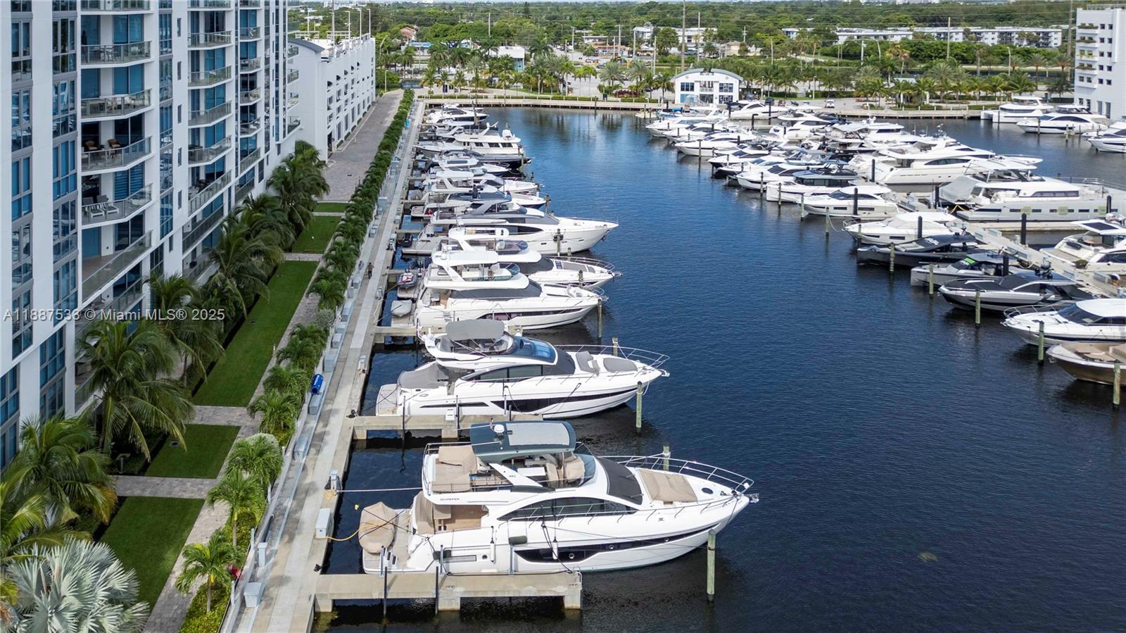 MARINA PALMS RESIDENCES - Residential