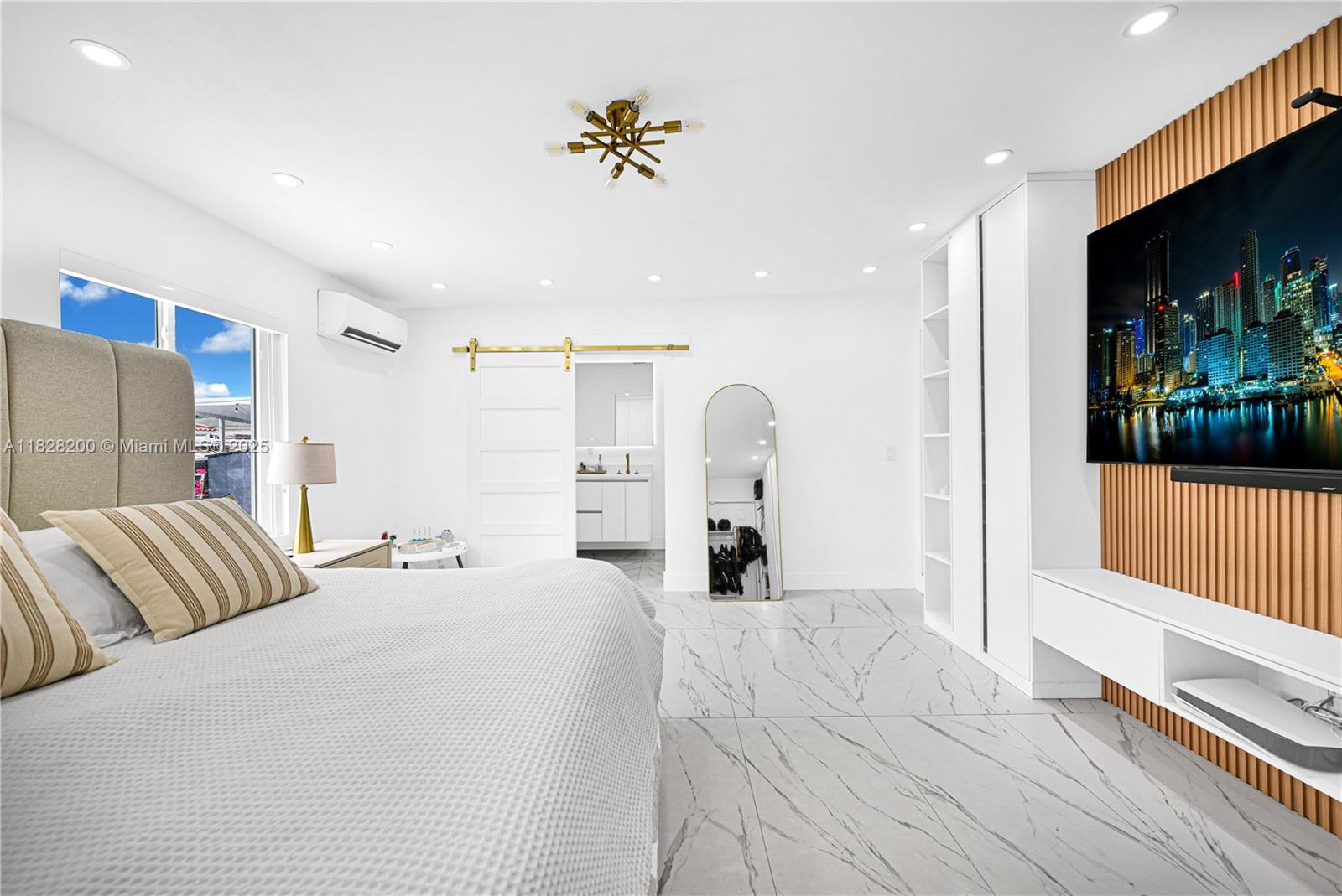 PALM ESTATES - Residential