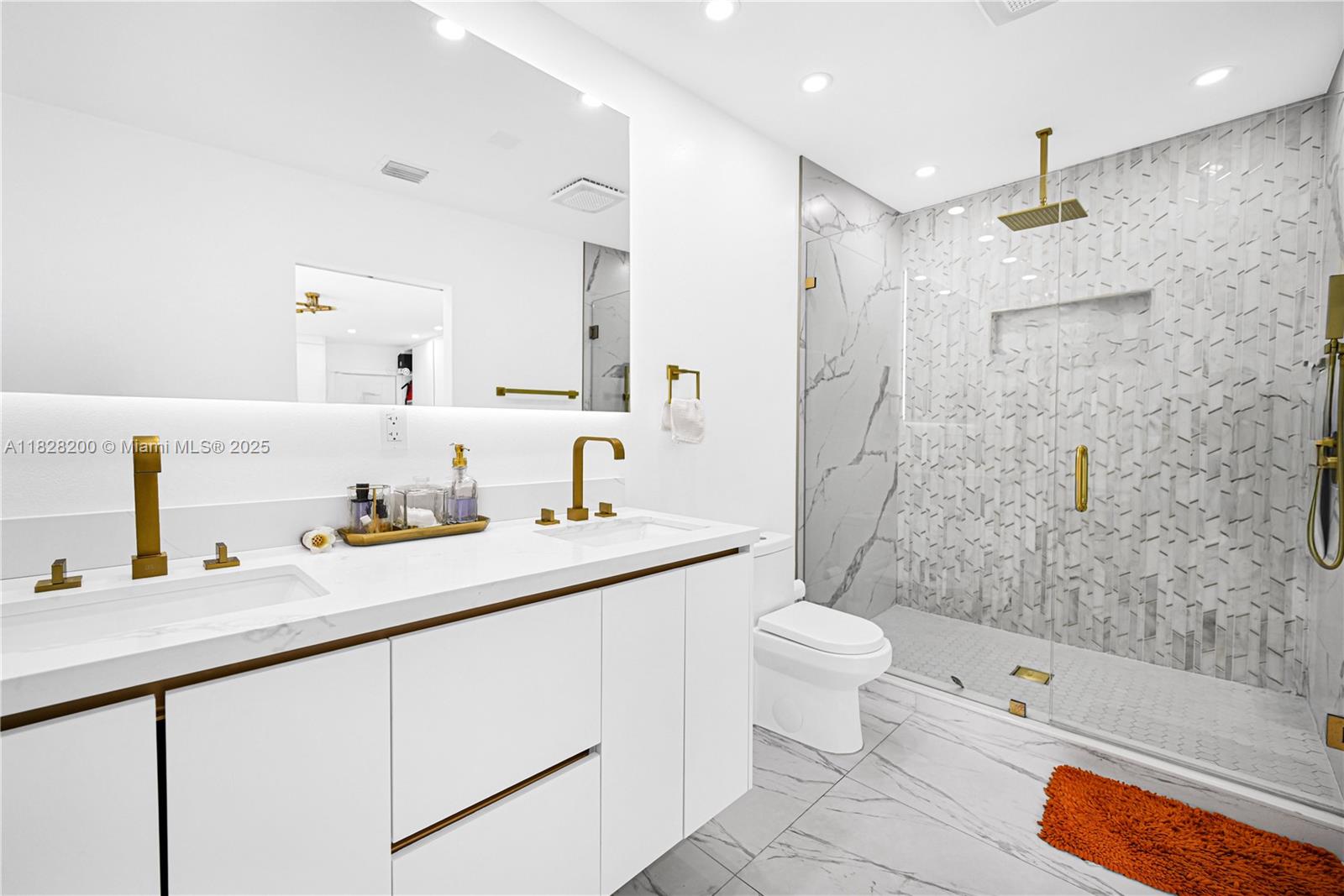 PALM ESTATES - Residential