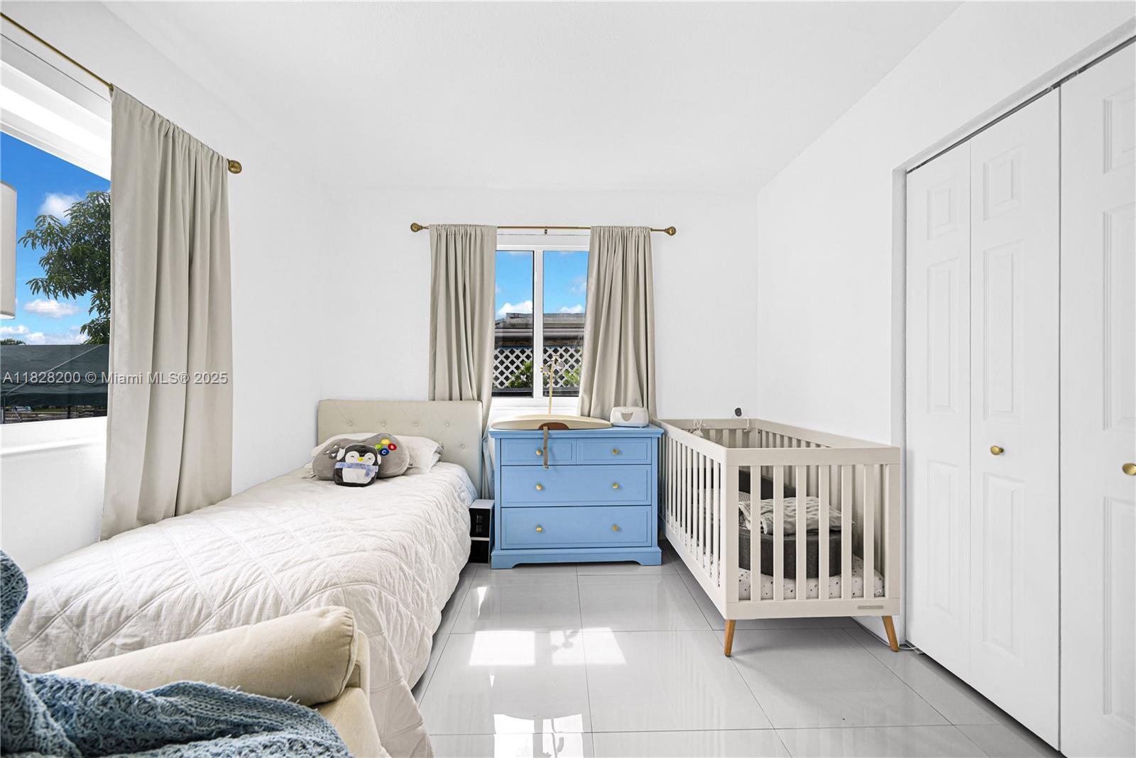 PALM ESTATES - Residential