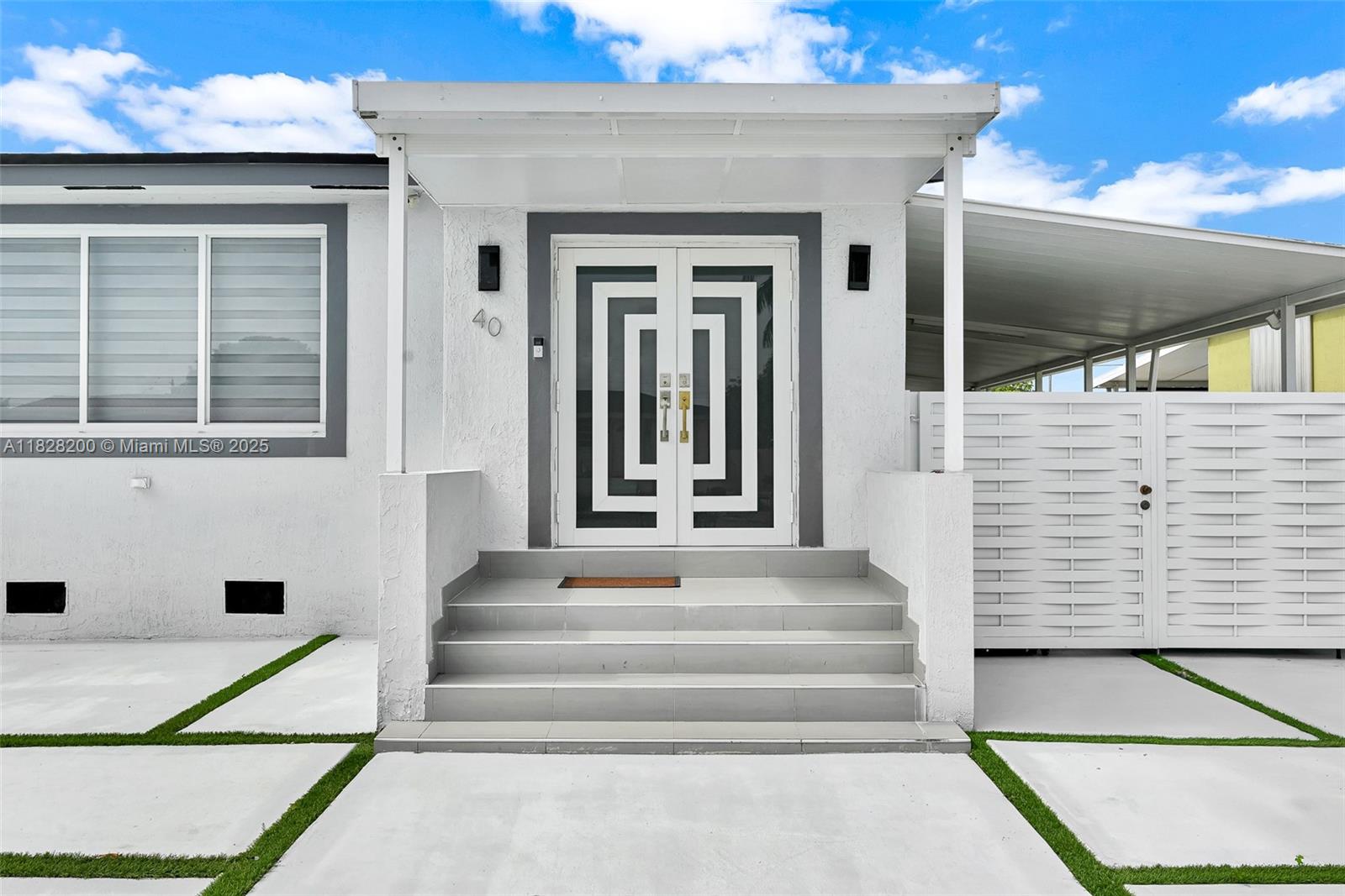 PALM ESTATES - Residential