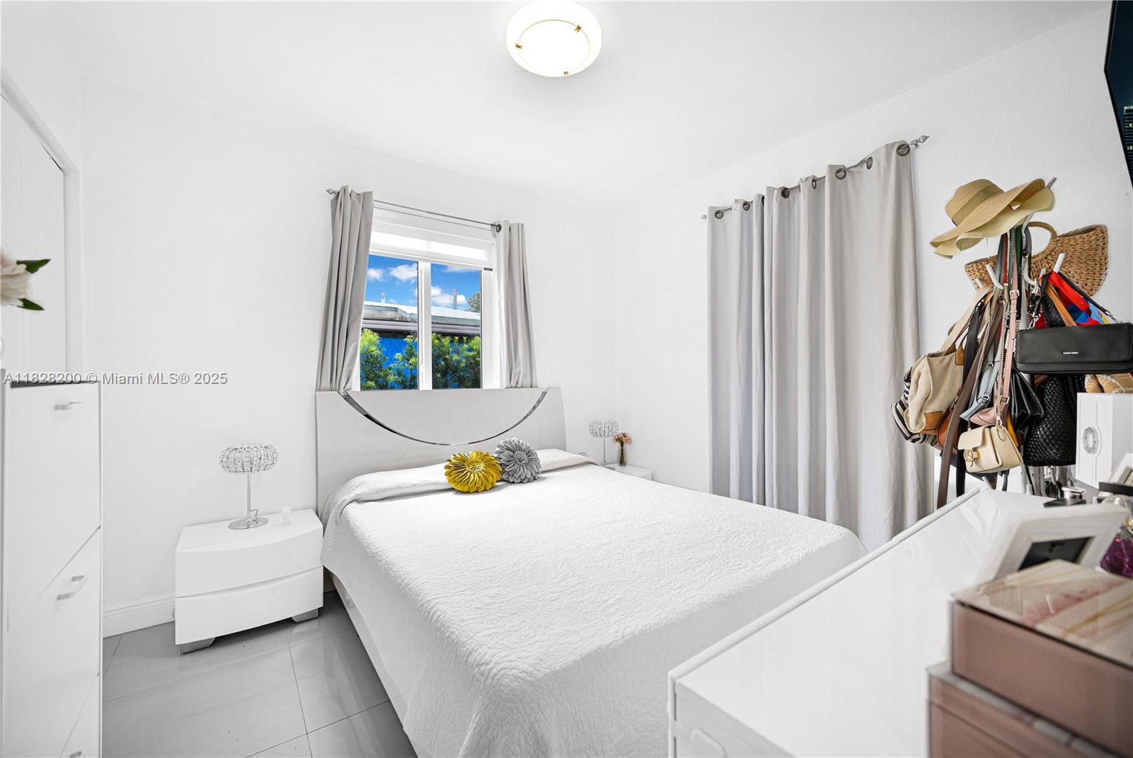 PALM ESTATES - Residential