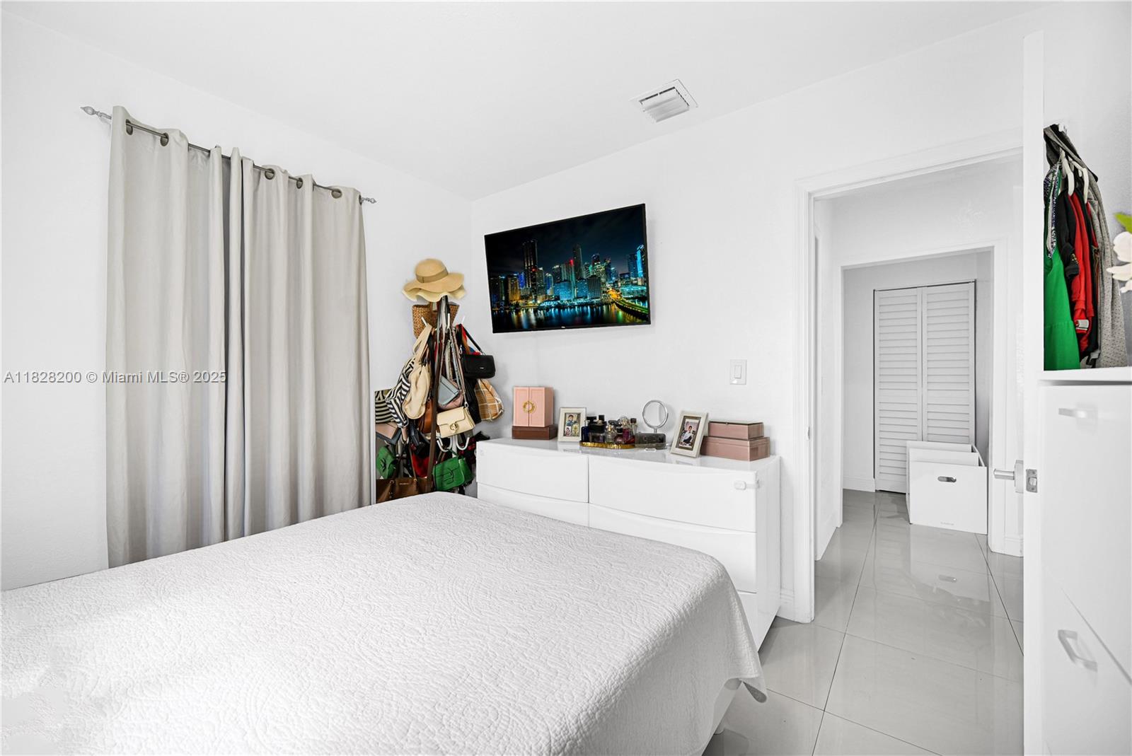PALM ESTATES - Residential