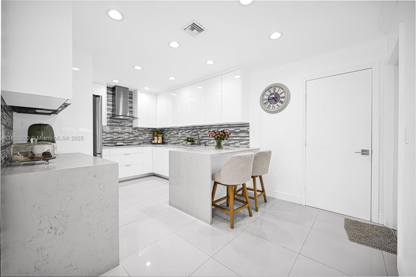 PALM ESTATES - Residential