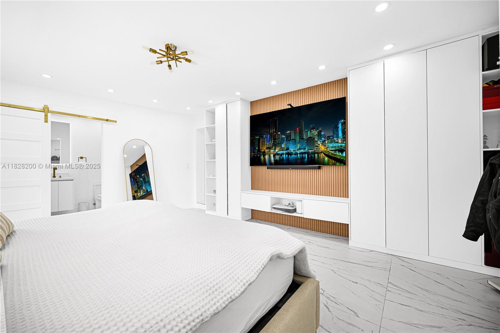 PALM ESTATES - Residential