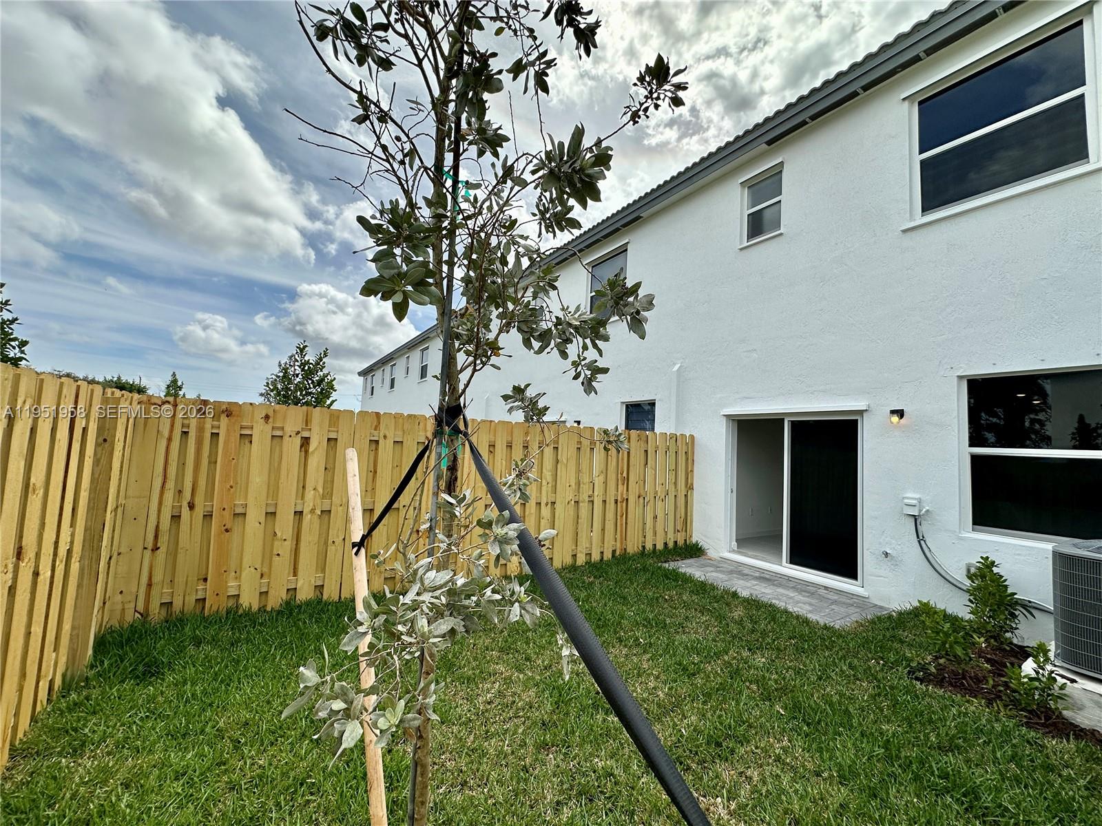 CEDAR POINTE - Residential