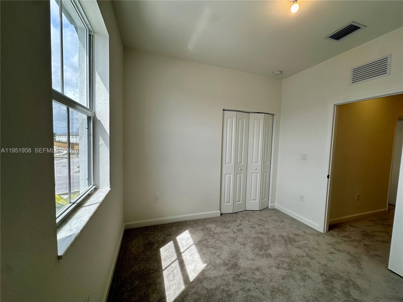 CEDAR POINTE - Residential