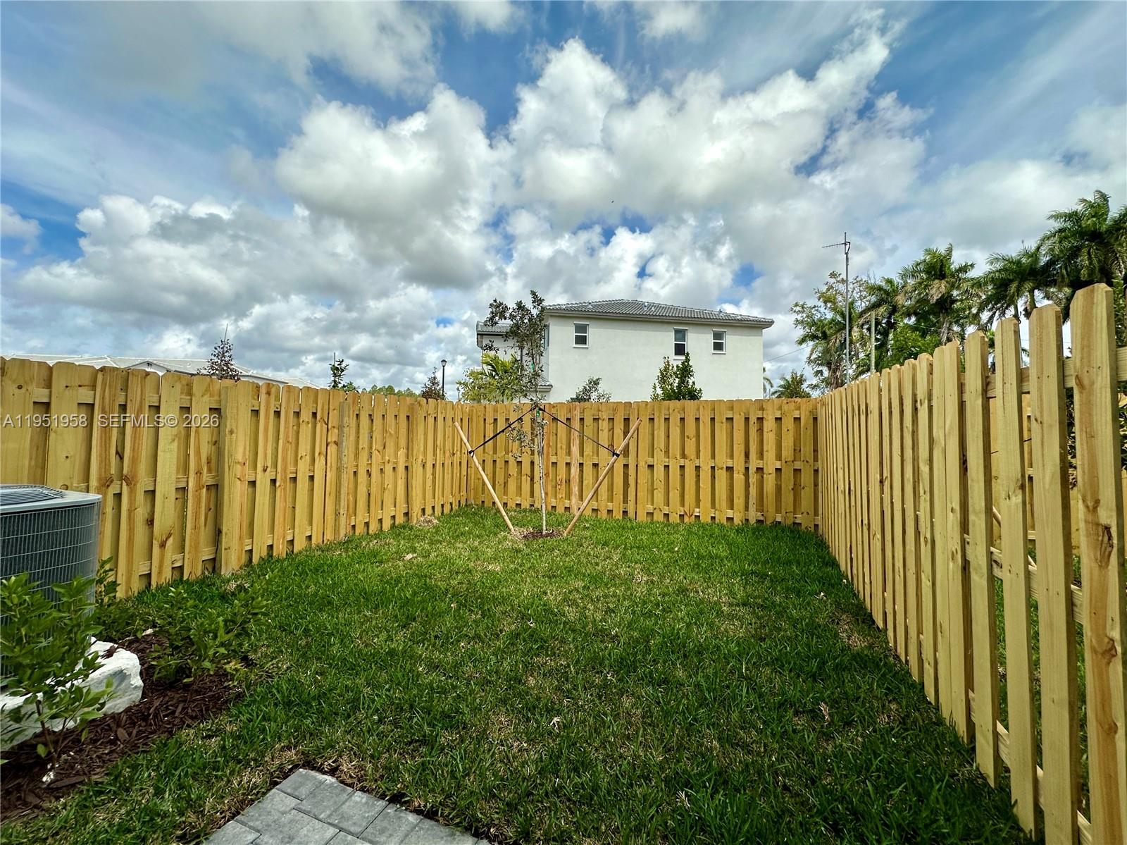 CEDAR POINTE - Residential