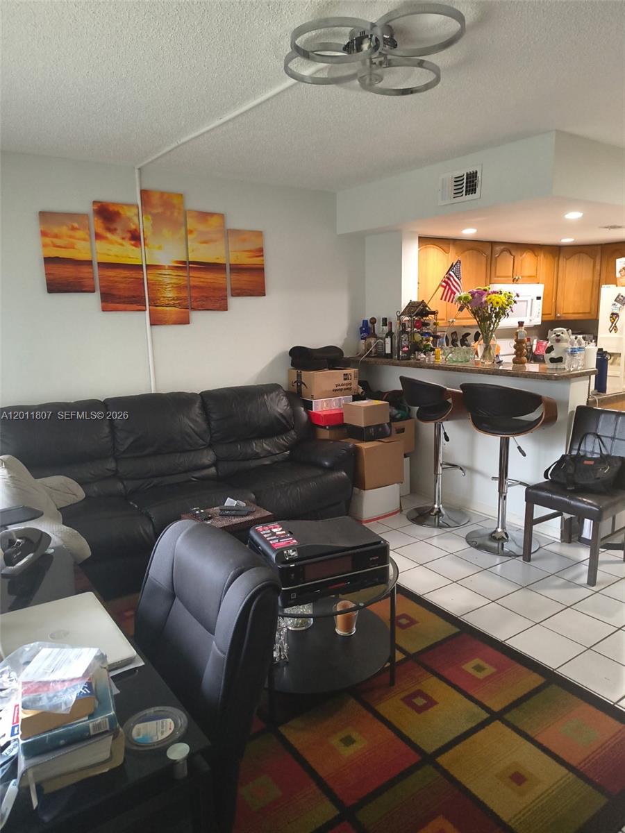 CORAL POINTE TOWNHOMES CO - Residential