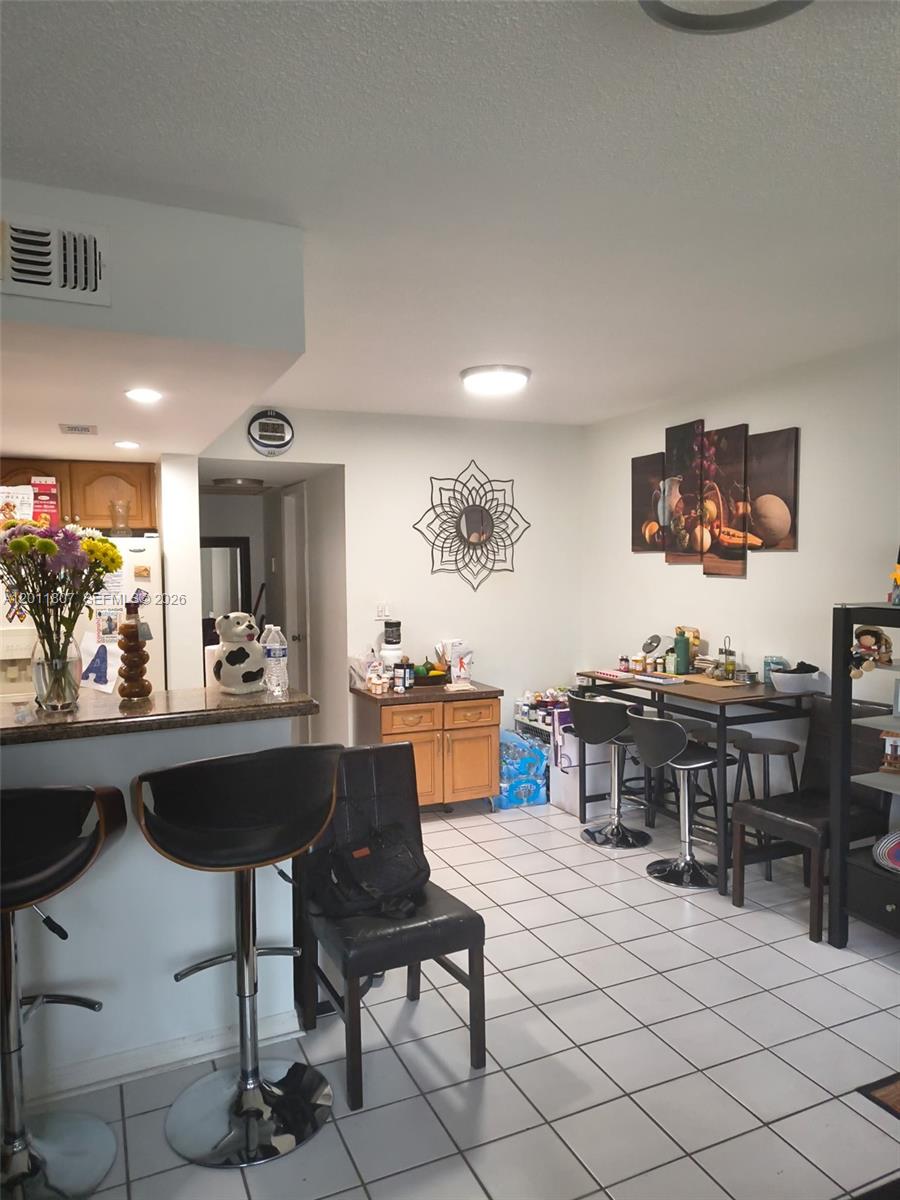 CORAL POINTE TOWNHOMES CO - Residential