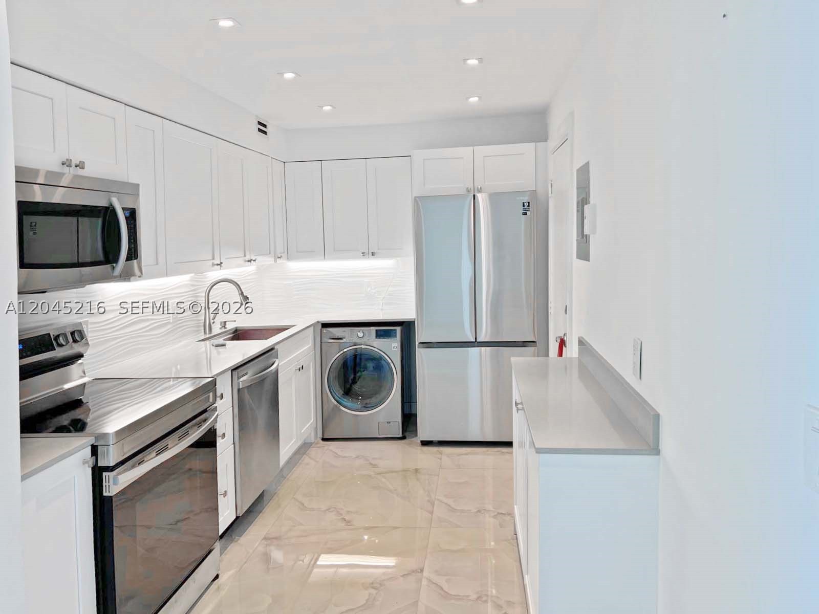 AQUASOL CONDO - Residential