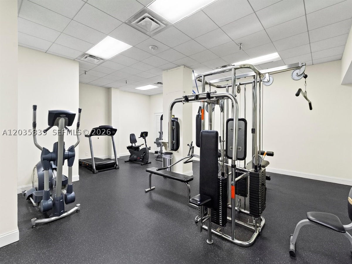 WINSTON TOWERS 700 CONDO - Residential Lease
