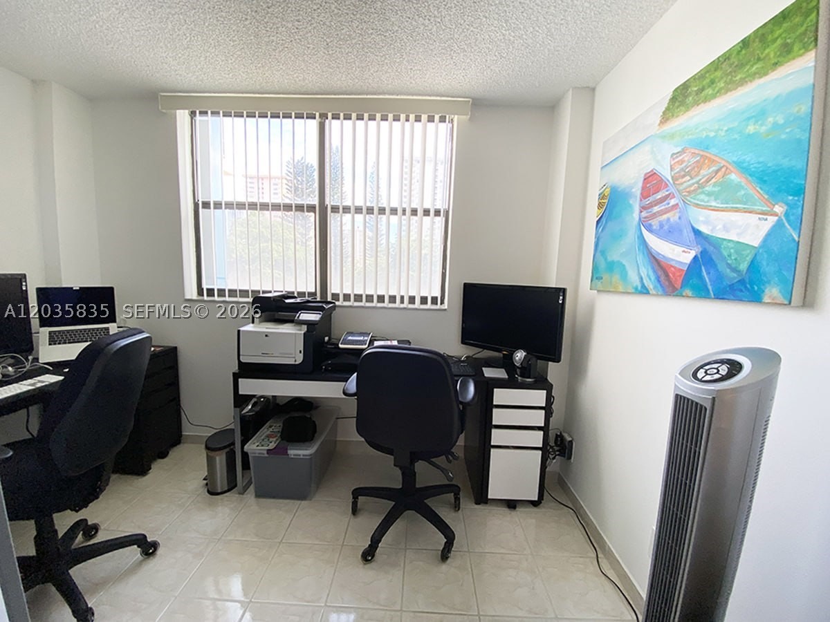 WINSTON TOWERS 700 CONDO - Residential Lease