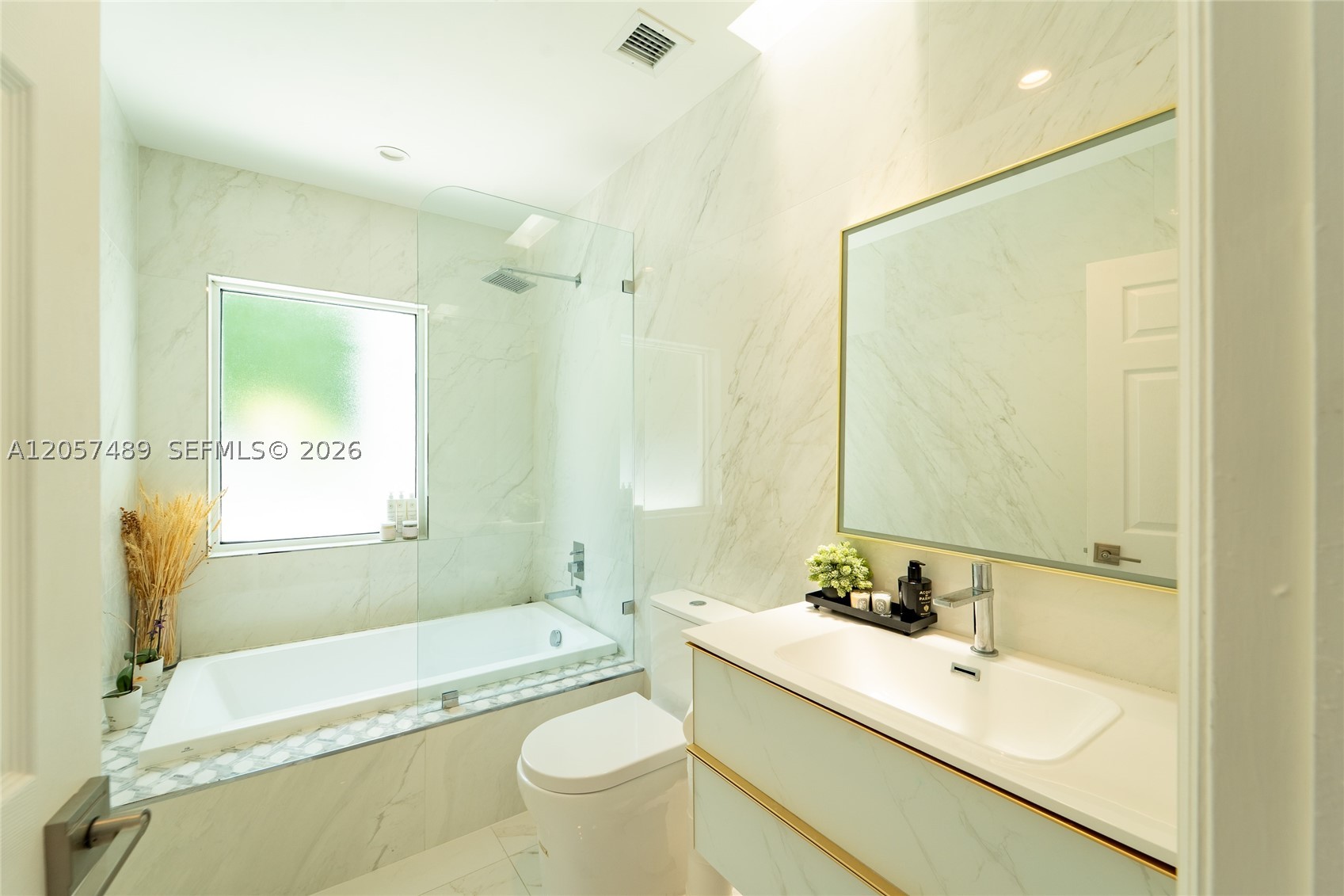 BISCAYNE POINT - Residential