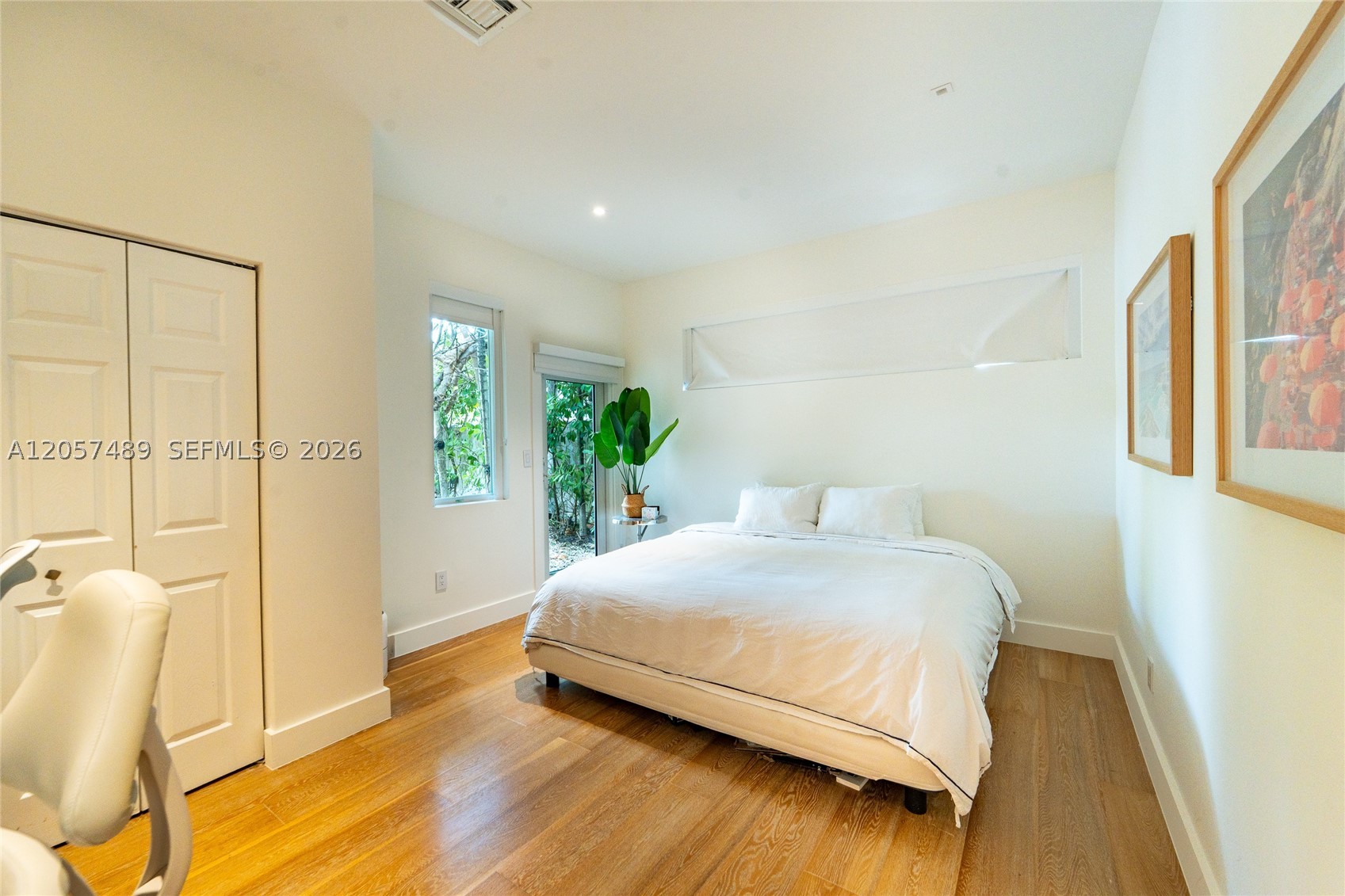 BISCAYNE POINT - Residential