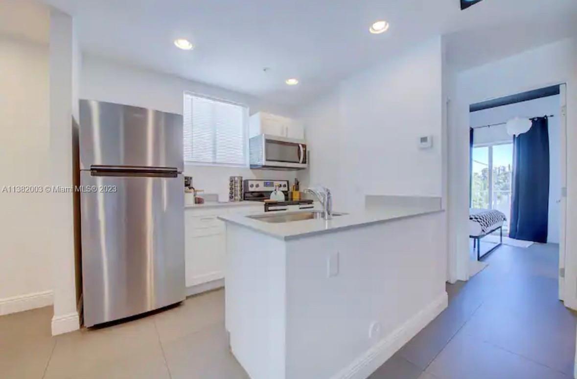 Wynwood Graffiti Building - Residential Lease