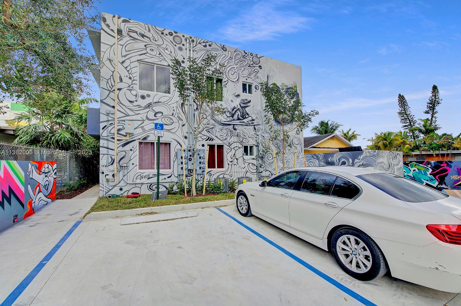 Wynwood Graffiti Building - Residential Lease