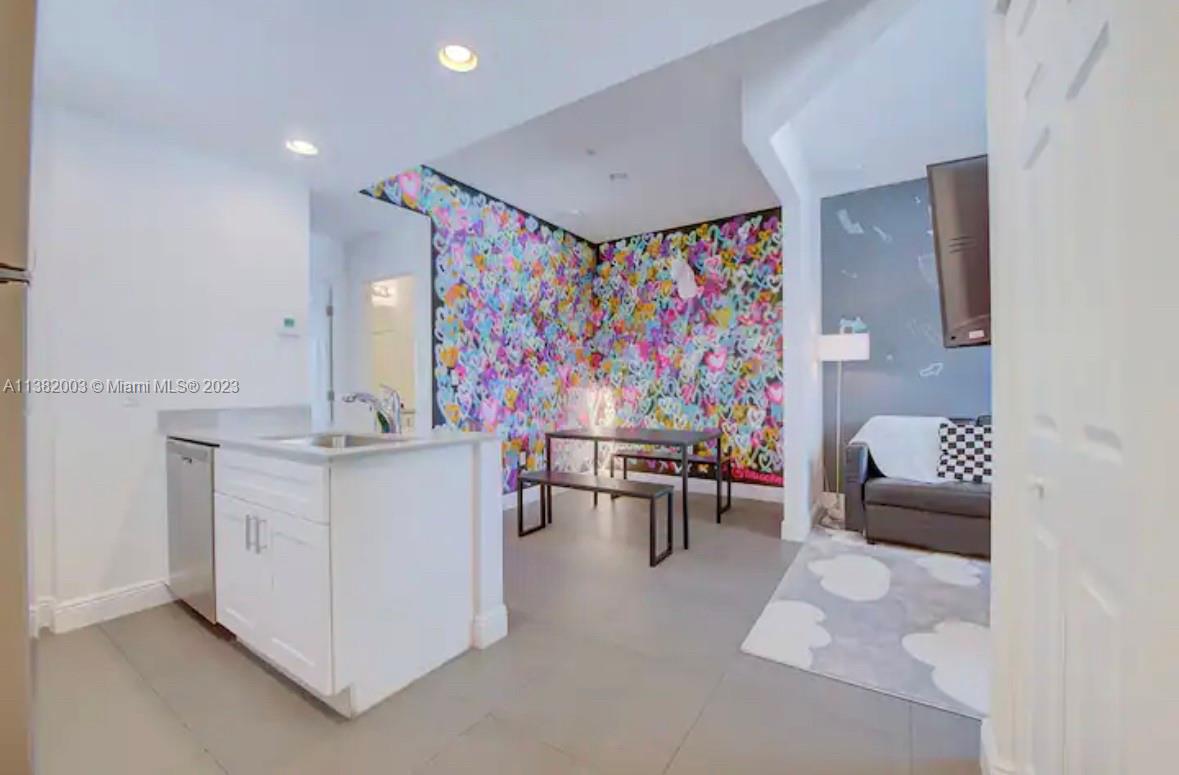 Wynwood Graffiti Building - Residential Lease