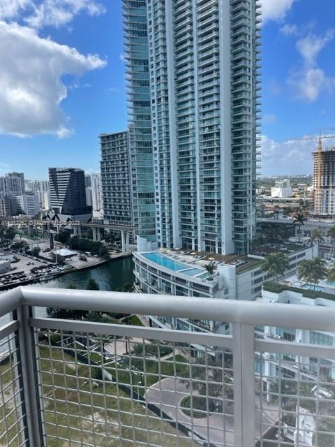 WIND CONDO - Residential Lease