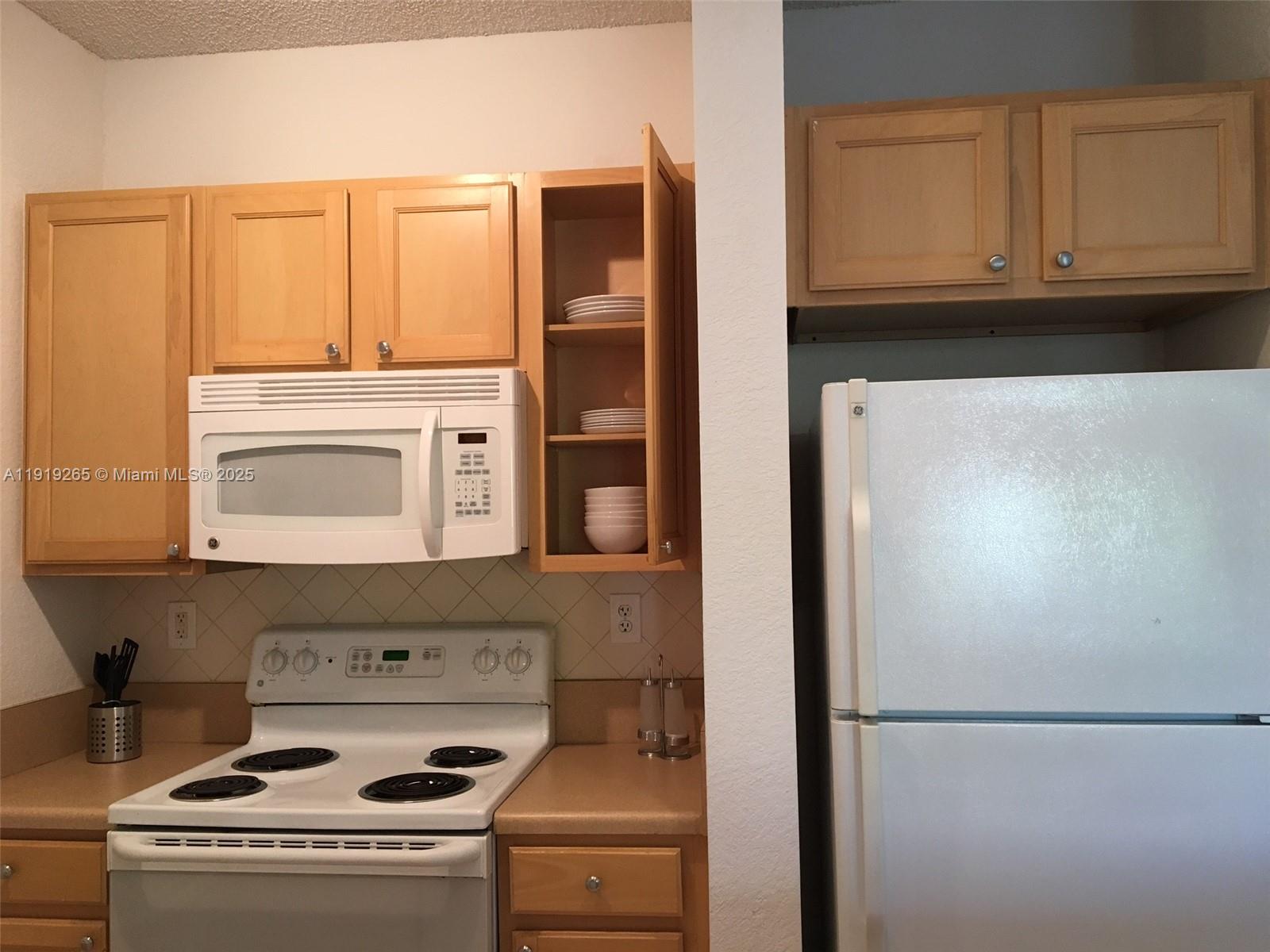Valencia Condo - Residential Lease