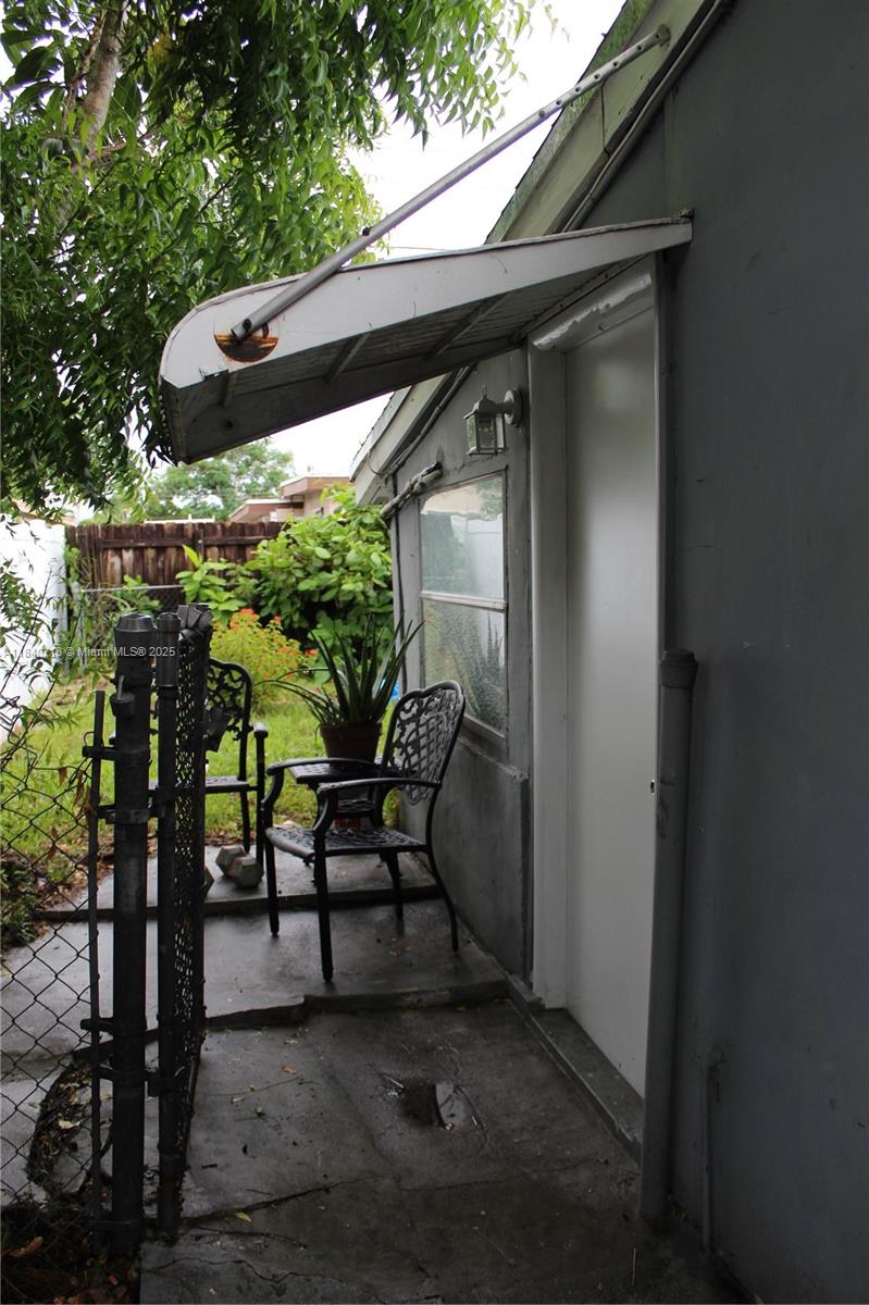 PALM LANE VILLA NO 4 - Residential