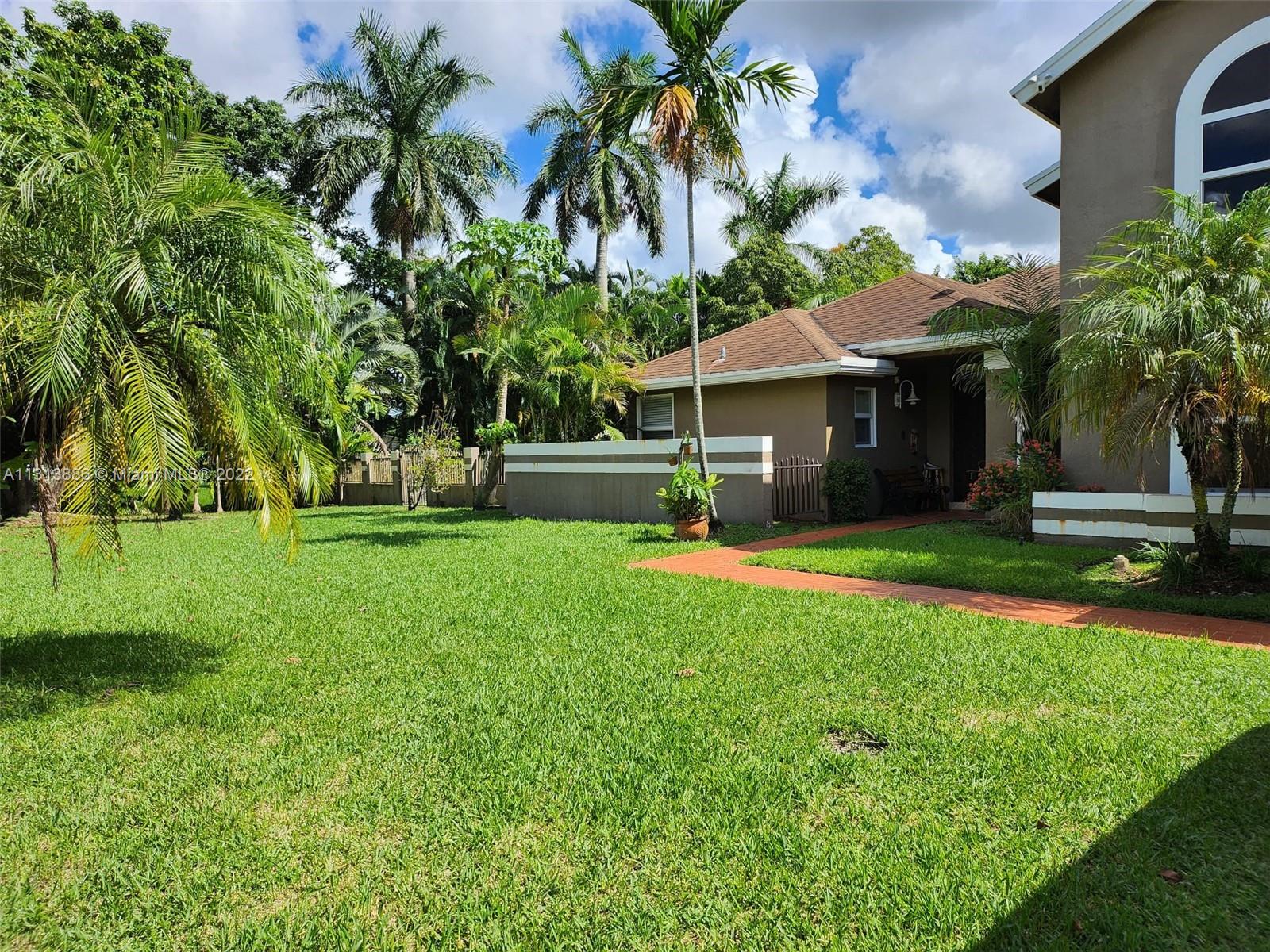 COUNTRY ADDRESS ENCORE - Residential Lease