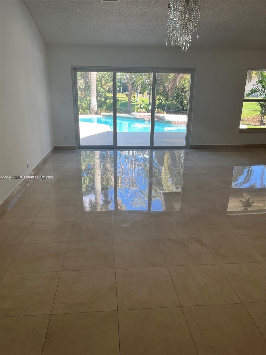 COUNTRY ADDRESS ENCORE - Residential Lease