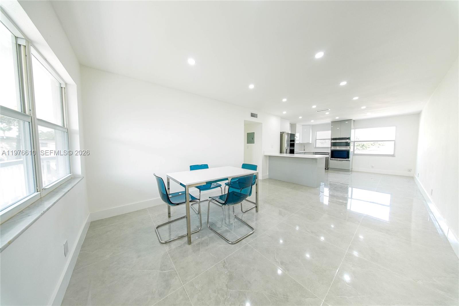 PELL MANOR CONDOMINIUM 3 - Residential