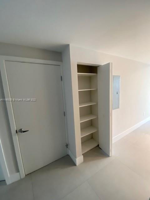 THE HARBOUR NORTH CONDO - Residential Lease