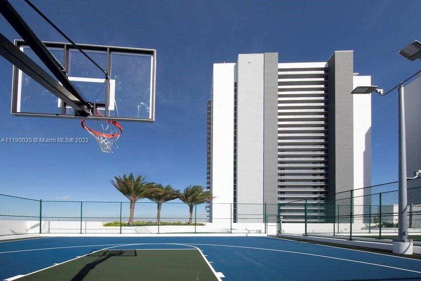 THE HARBOUR NORTH CONDO - Residential Lease