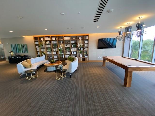 THE HARBOUR NORTH CONDO - Residential Lease