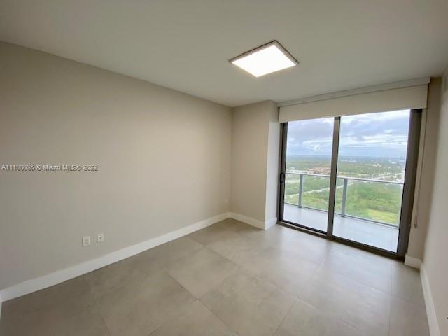 THE HARBOUR NORTH CONDO - Residential Lease