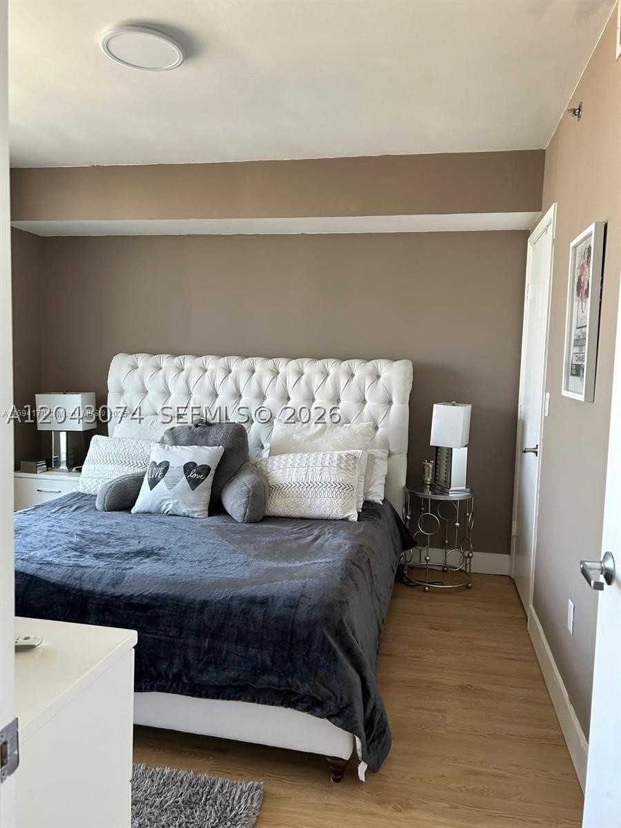 50 BISCAYNE CONDO - Residential Lease
