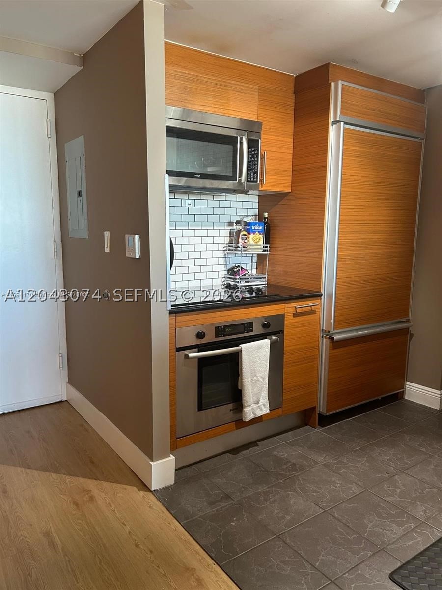 50 BISCAYNE CONDO - Residential Lease