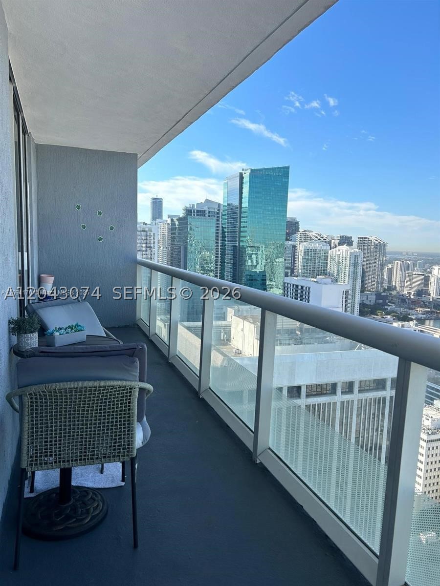 50 BISCAYNE CONDO - Residential Lease