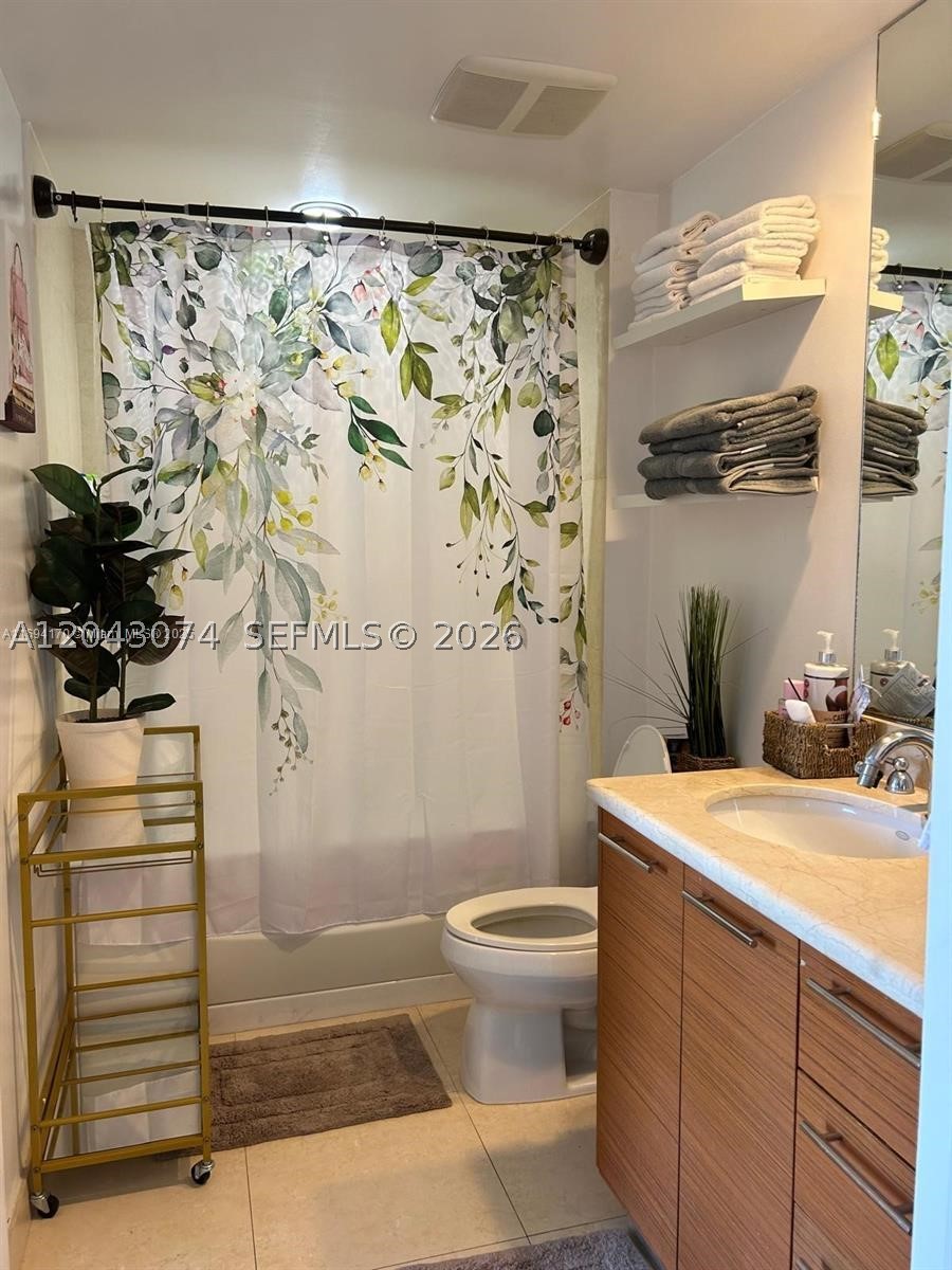 50 BISCAYNE CONDO - Residential Lease