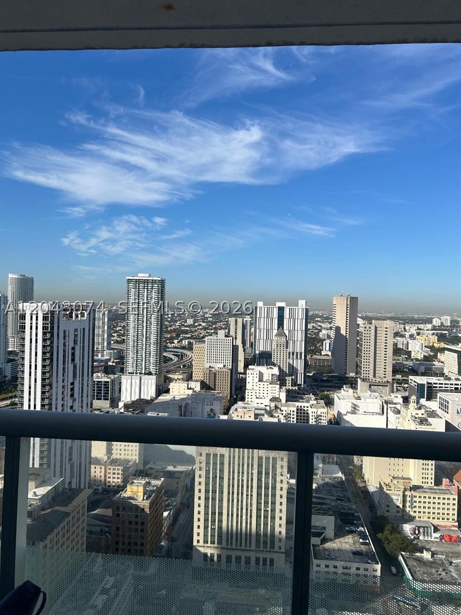 50 BISCAYNE CONDO - Residential Lease