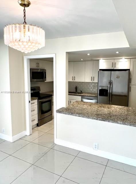 TOWERS OF QUAYSIDE CONDO - Residential Lease