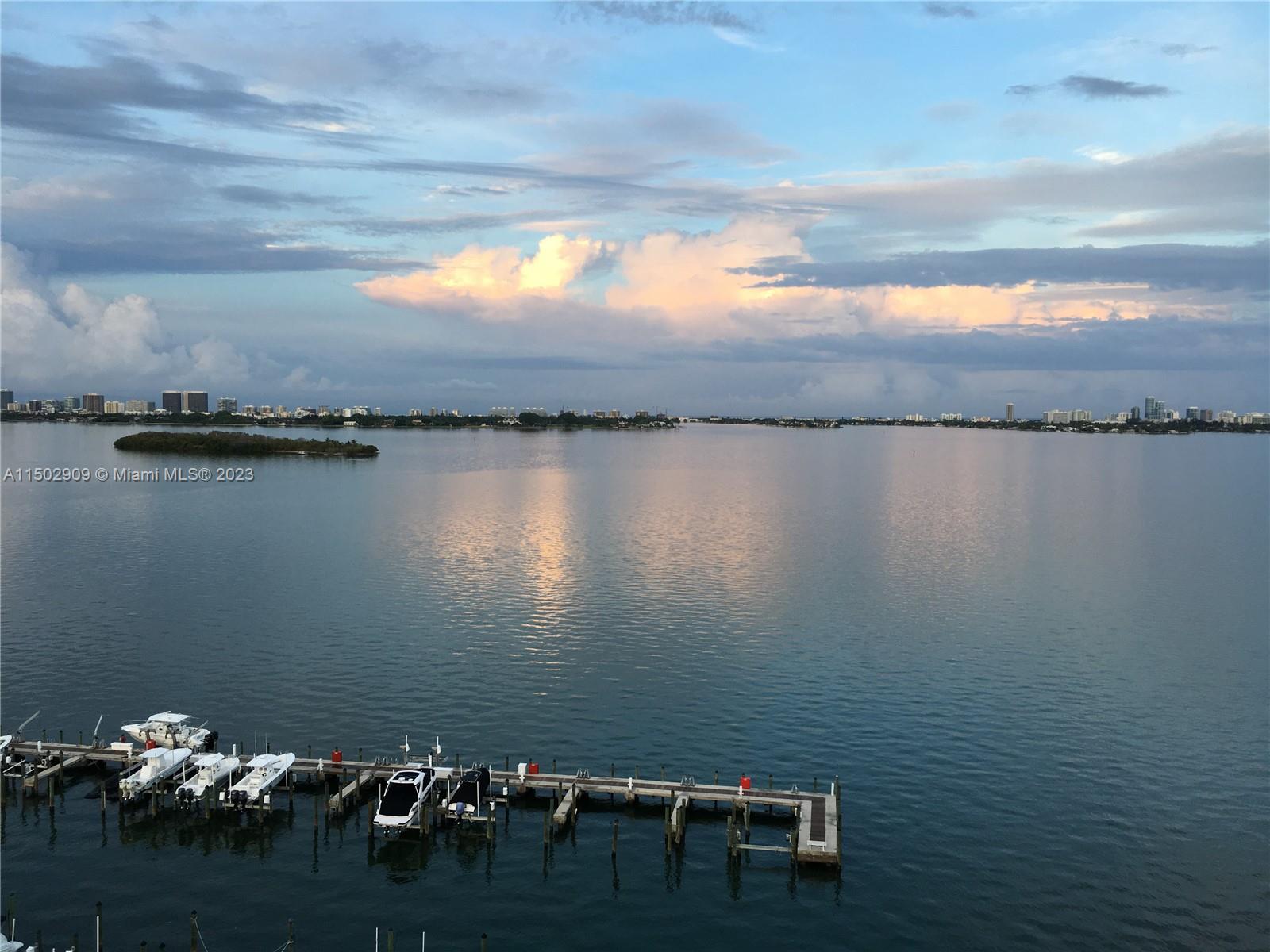 TOWERS OF QUAYSIDE CONDO - Residential Lease