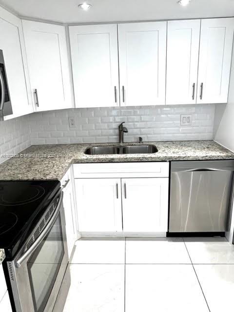 TOWERS OF QUAYSIDE CONDO - Residential Lease