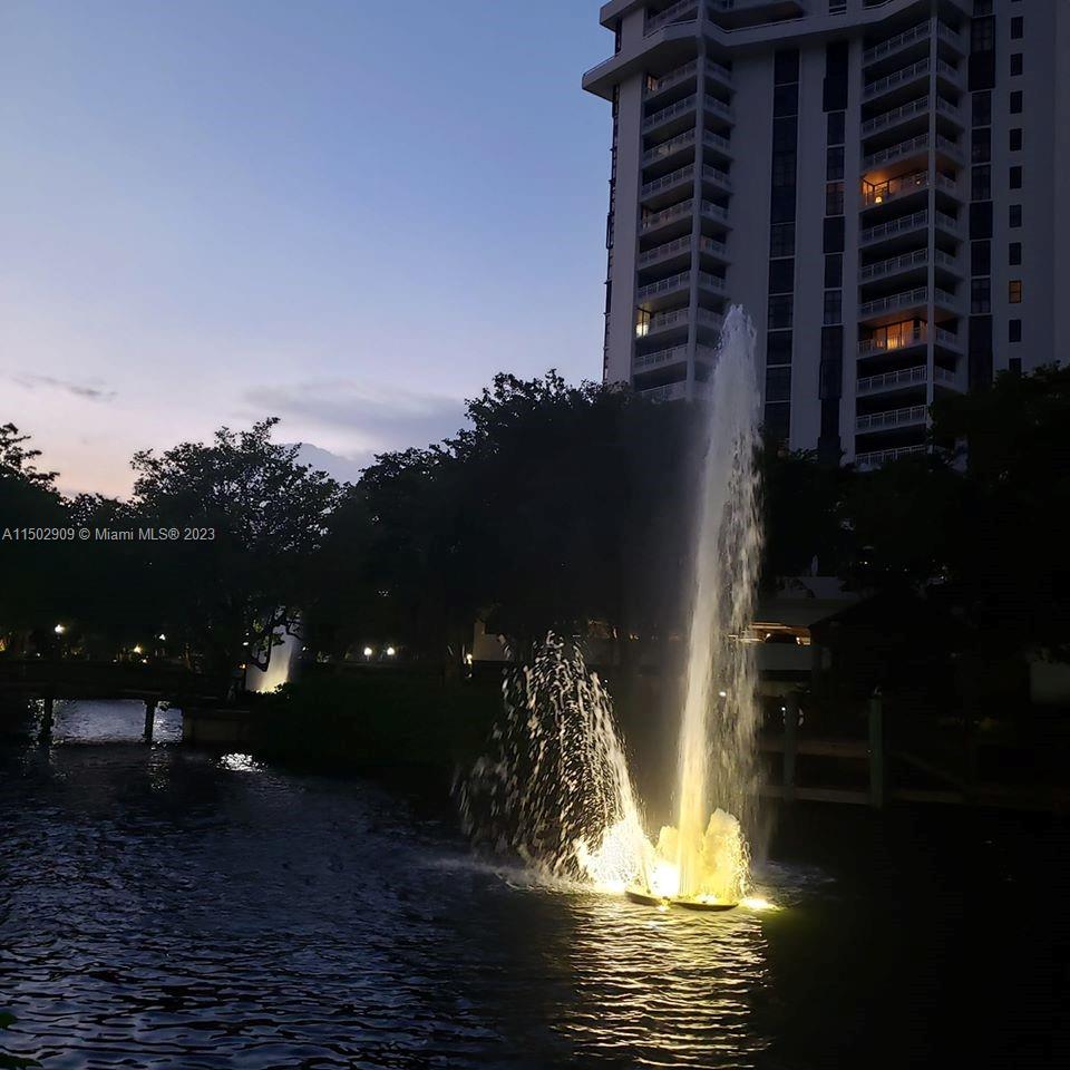 TOWERS OF QUAYSIDE CONDO - Residential Lease