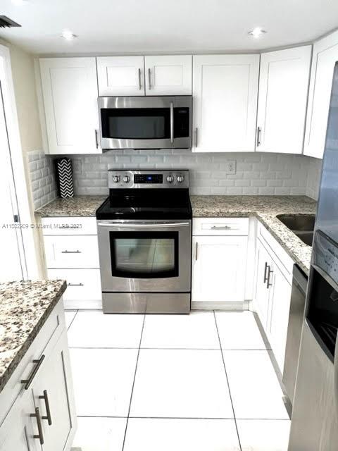 TOWERS OF QUAYSIDE CONDO - Residential Lease