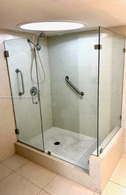 TOWERS OF QUAYSIDE CONDO - Residential Lease