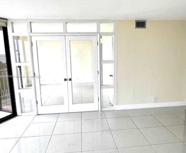 TOWERS OF QUAYSIDE CONDO - Residential Lease