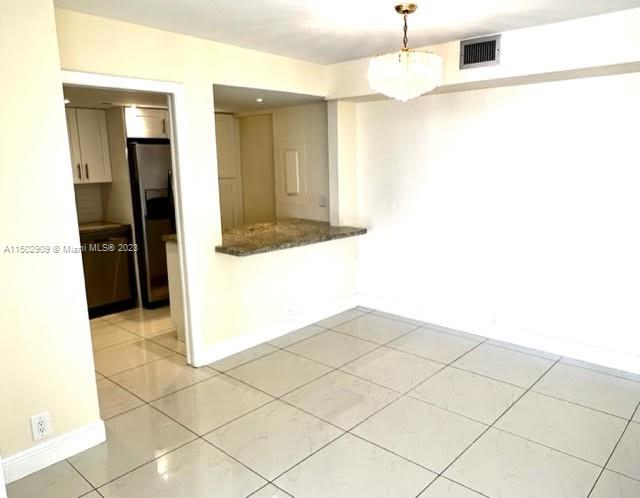 TOWERS OF QUAYSIDE CONDO - Residential Lease