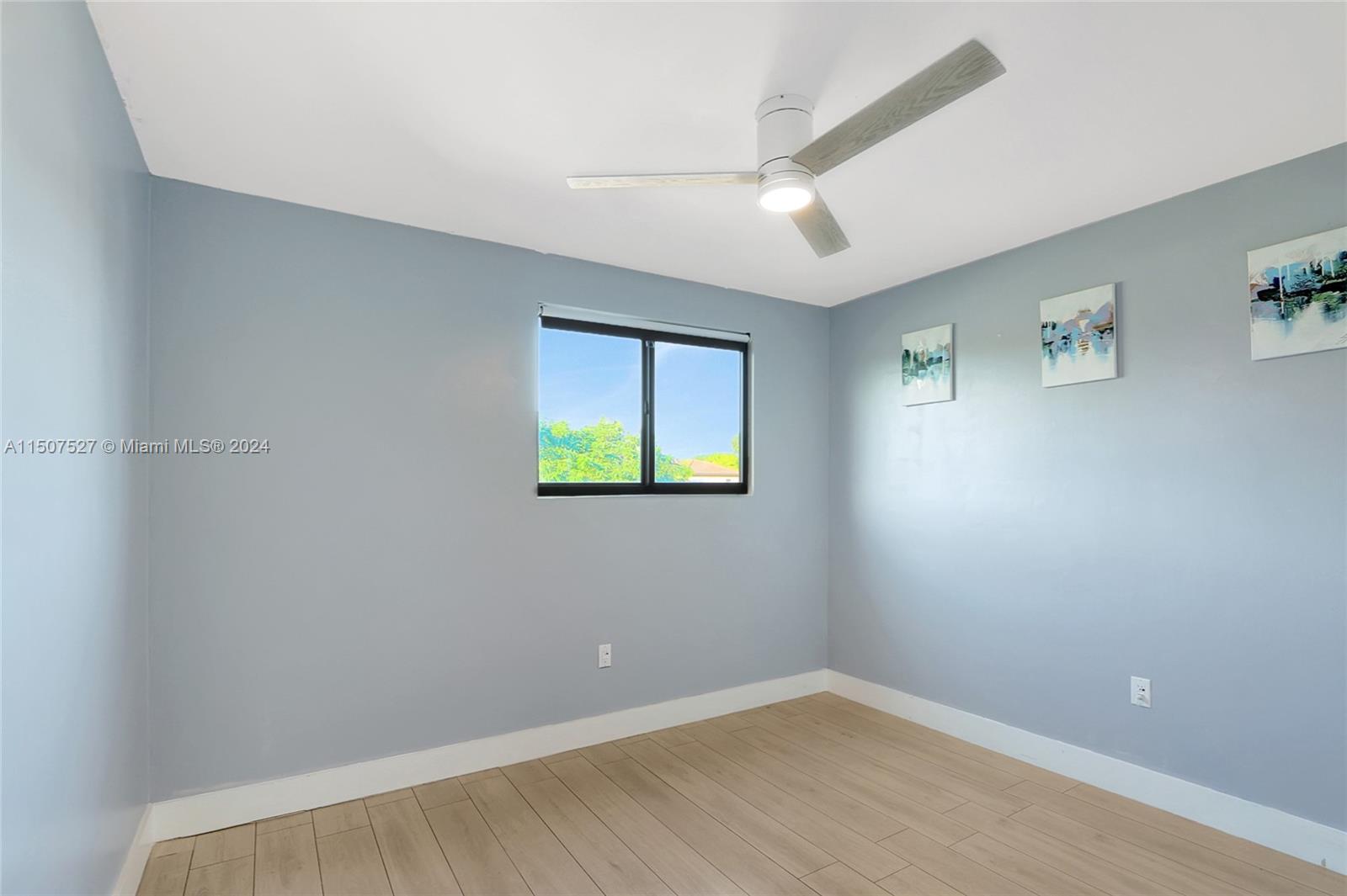 KENLAND HOMES - Residential