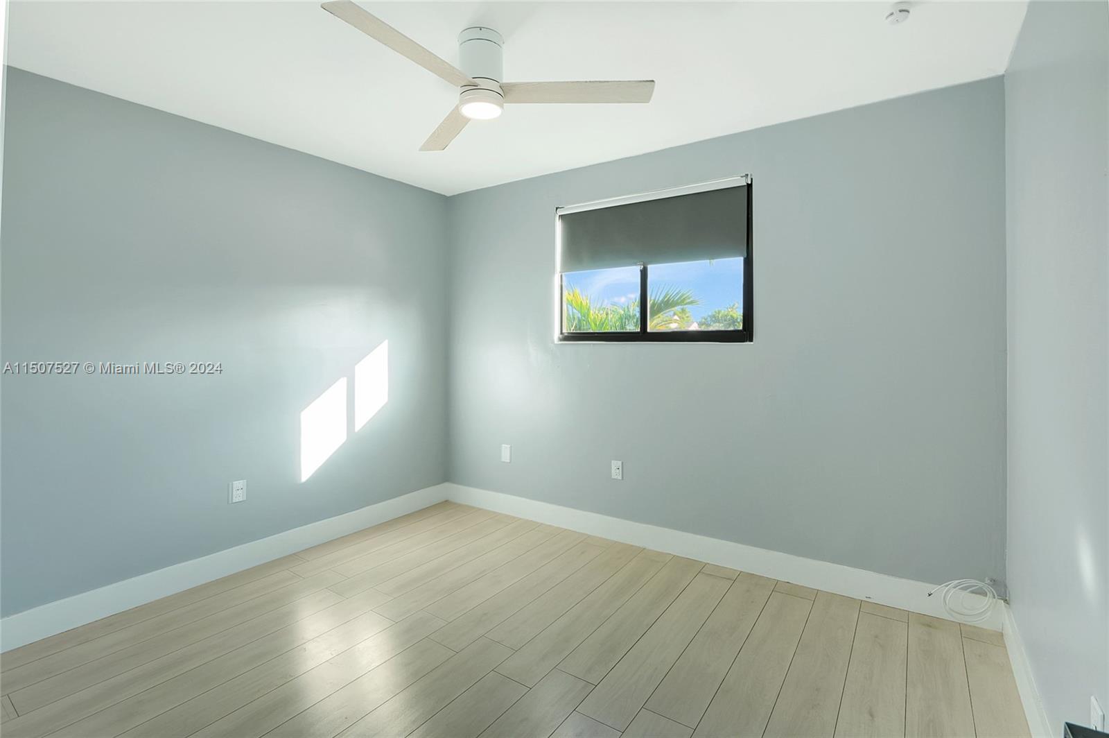 KENLAND HOMES - Residential