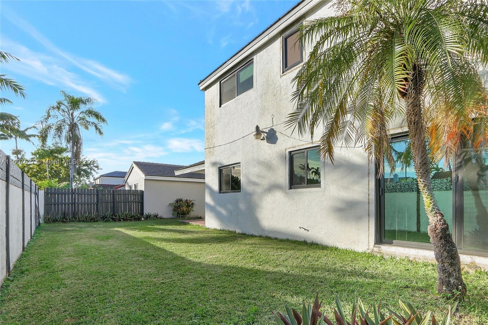KENLAND HOMES - Residential